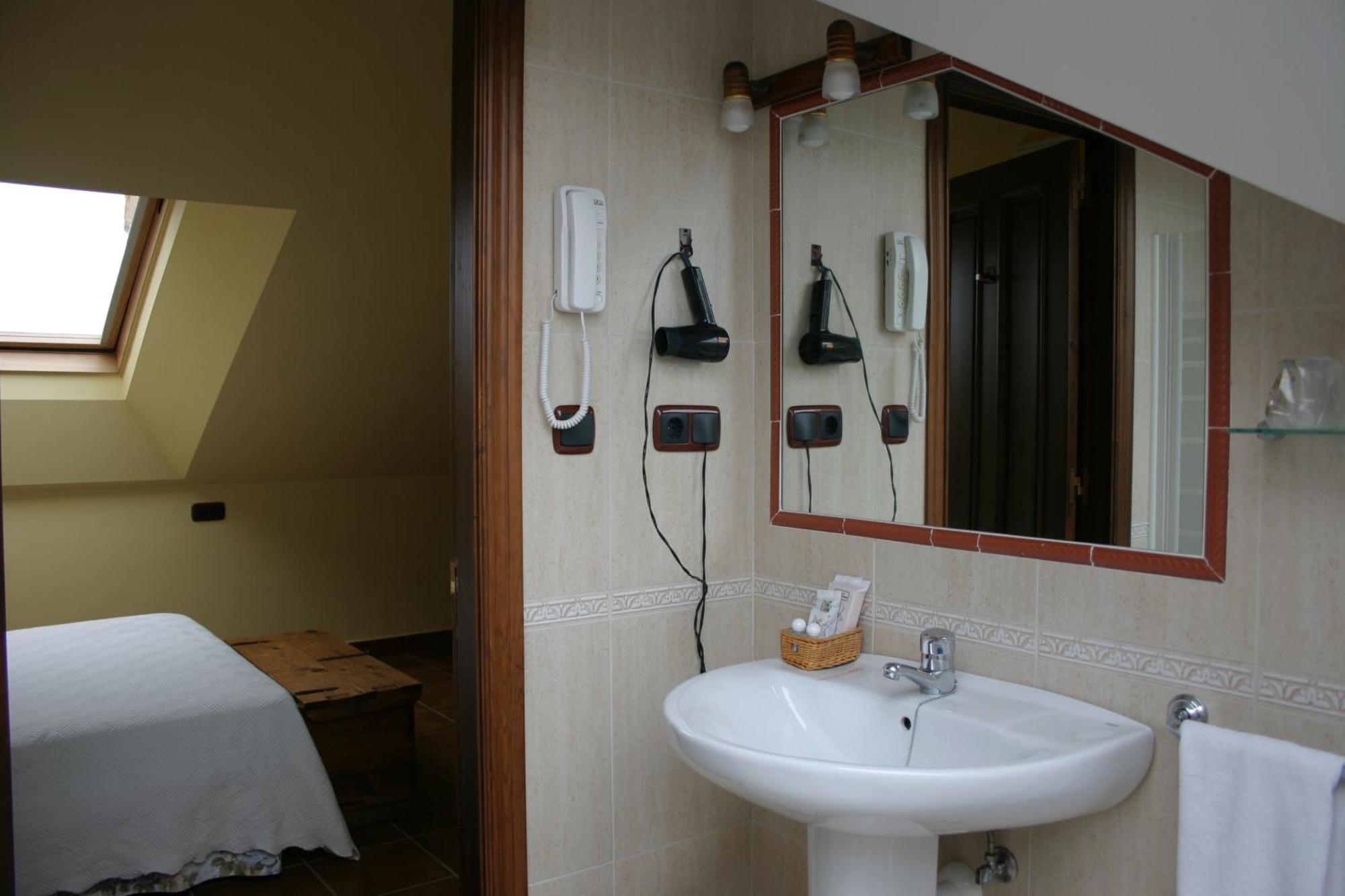 Somonte Otel Quintes Dış mekan fotoğraf