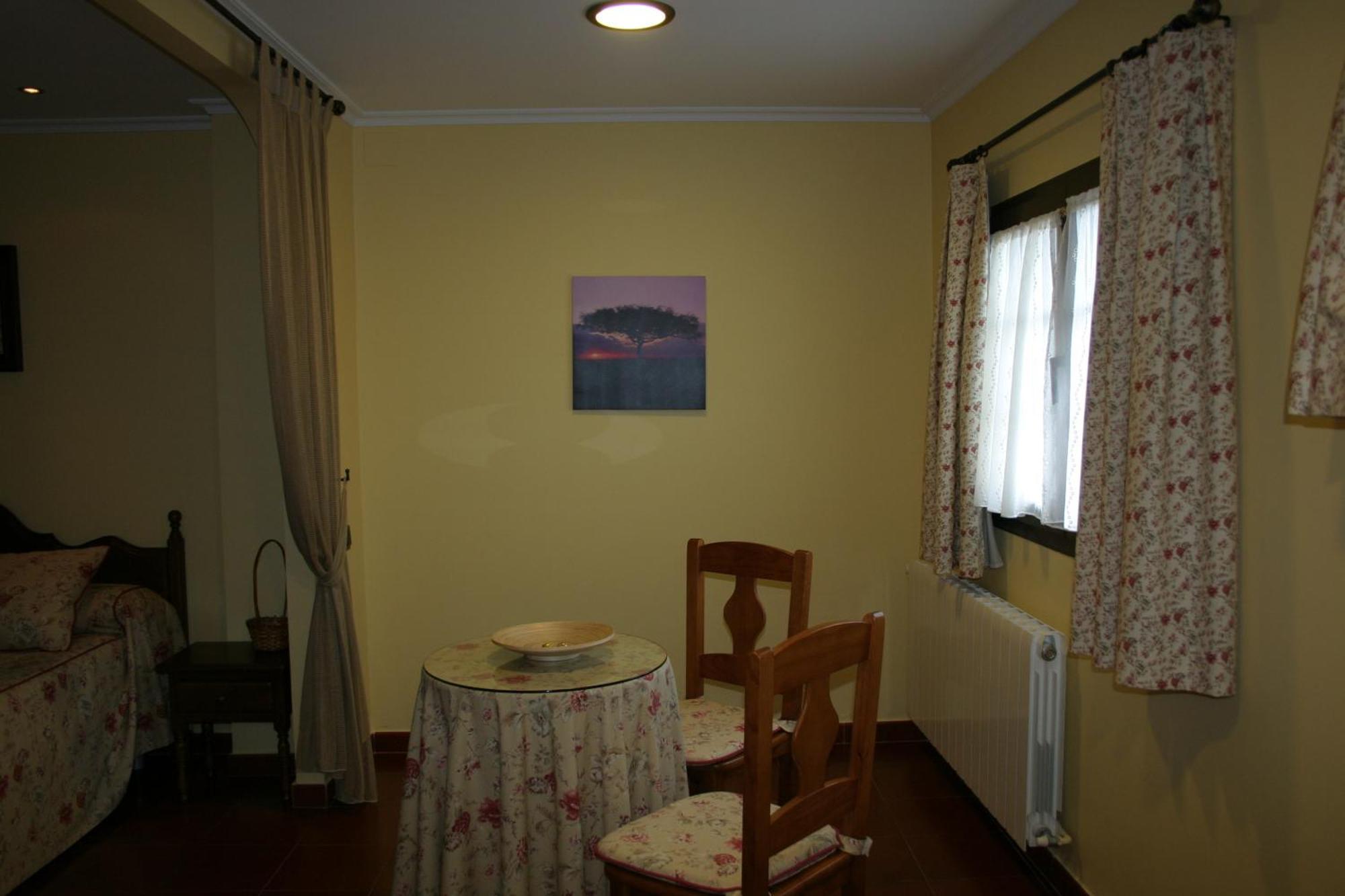 Somonte Otel Quintes Oda fotoğraf