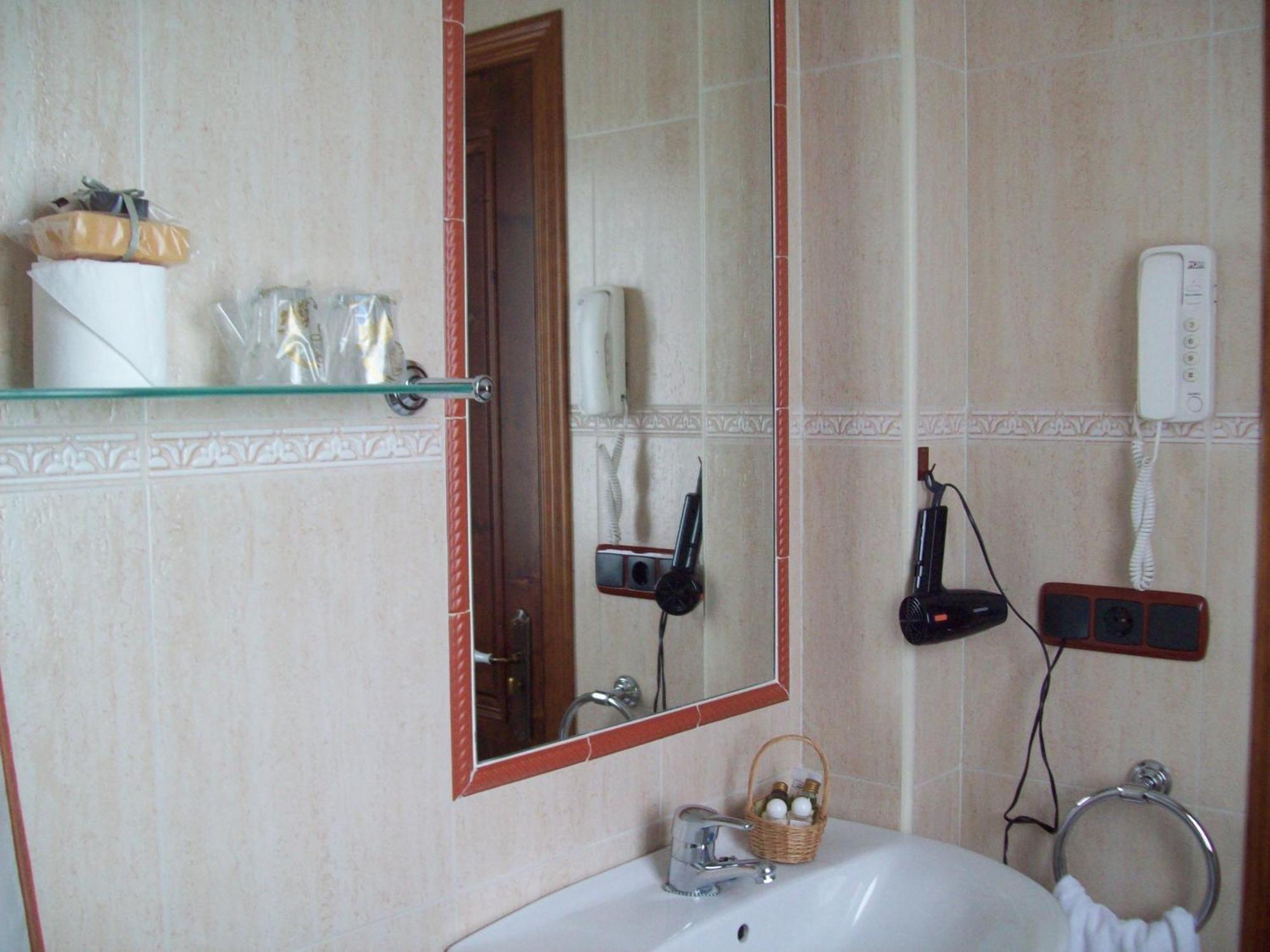 Somonte Otel Quintes Oda fotoğraf